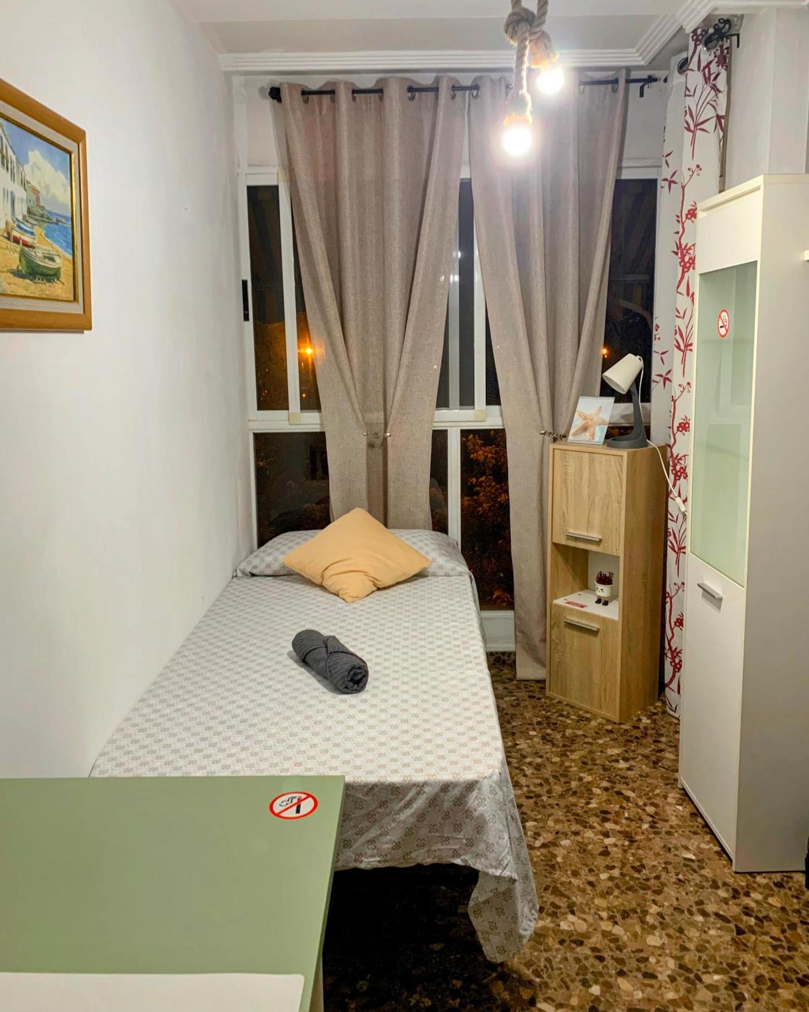 Apartamento Compartido Con Vista Al Puerto Valencia Lägenhet Exteriör bild